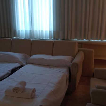 Apartamentos Centro Colon Madrid Exterior foto